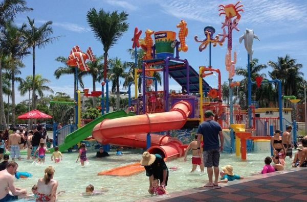 How to Choose a Family Resort in QLD - School Mum